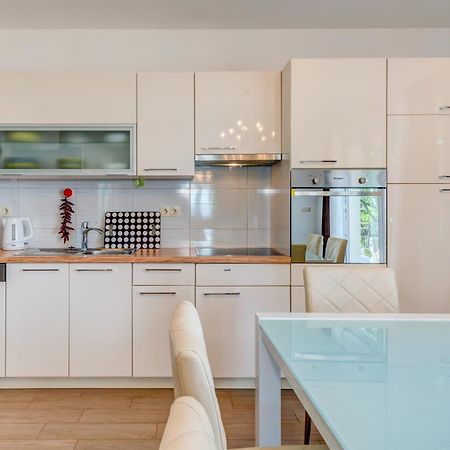 Holiday Home Figa Оміш Екстер'єр фото