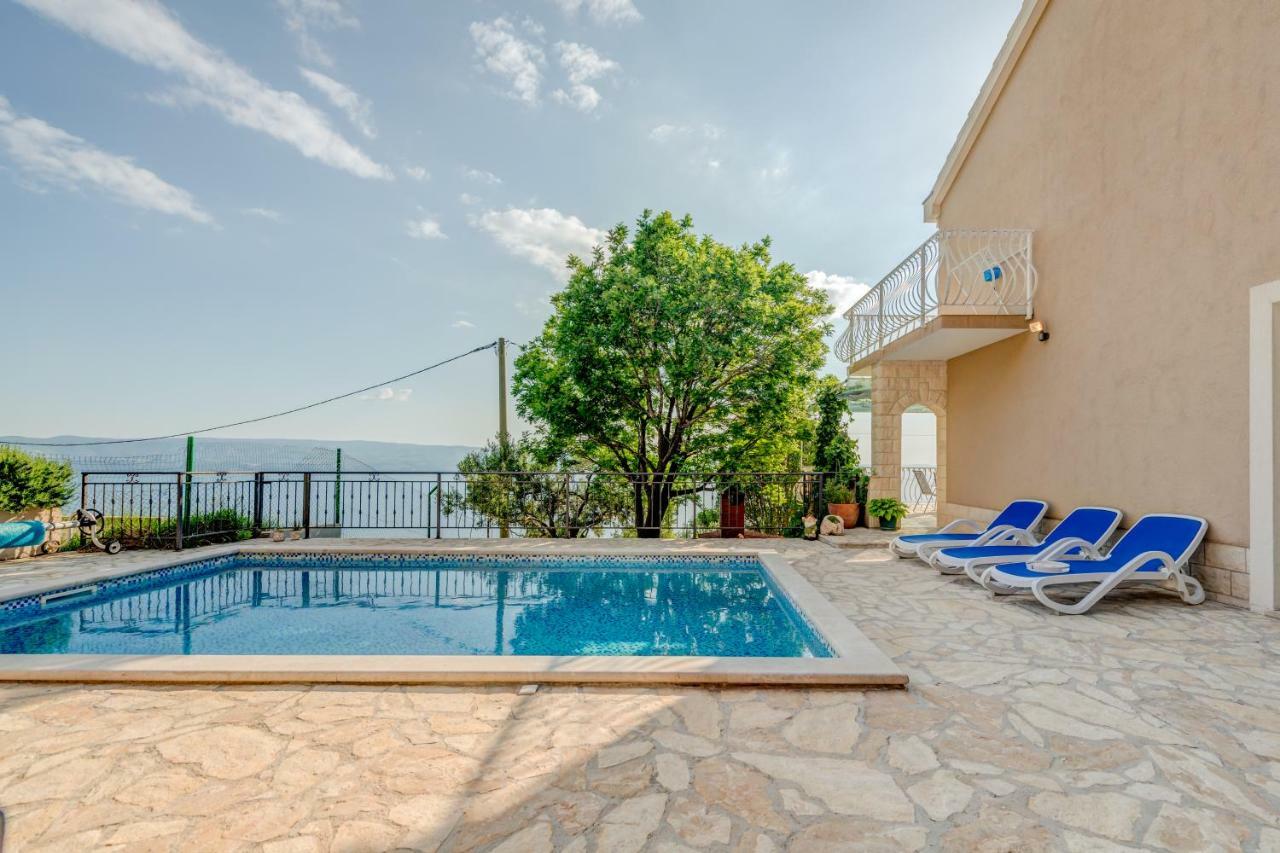 Holiday Home Figa Оміш Екстер'єр фото