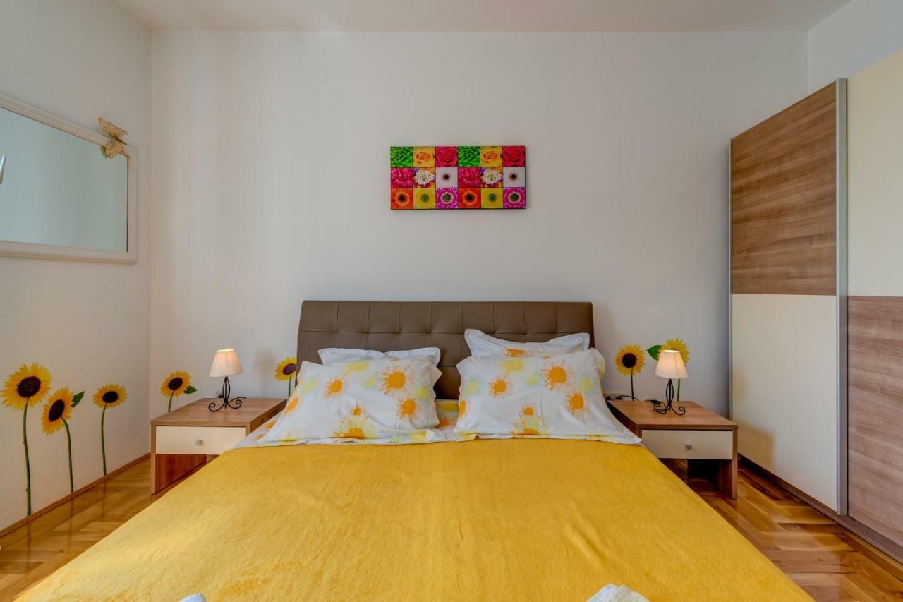 Holiday Home Figa Оміш Екстер'єр фото